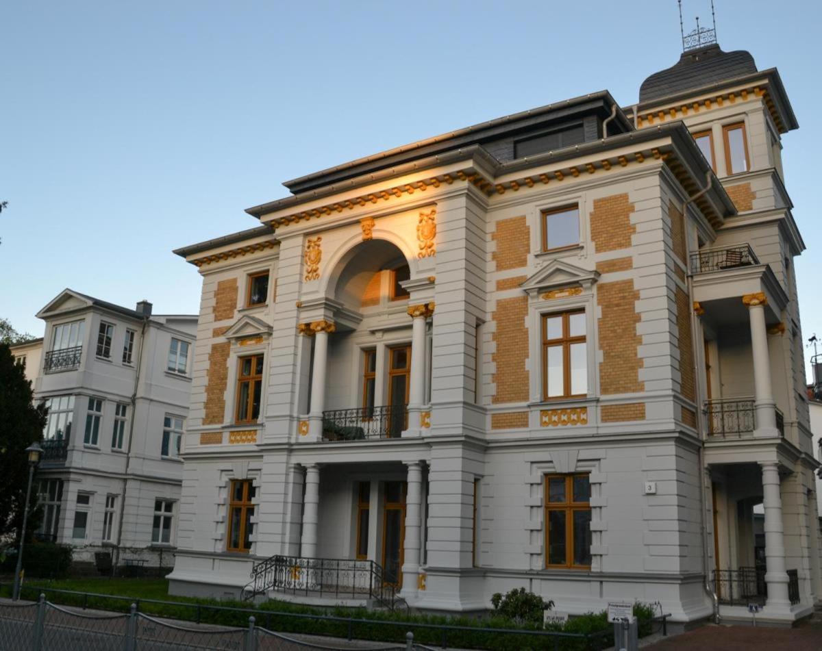 Moderne Fewo Mit Balkon, Hochwertig Apartment Heringsdorf  Exterior photo